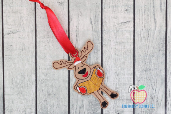 Review: Christmas Caroling Ornament for 4x4 Hoops