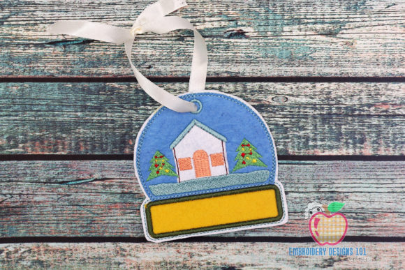 Review: Christmas House in Snow Globe ITH Design